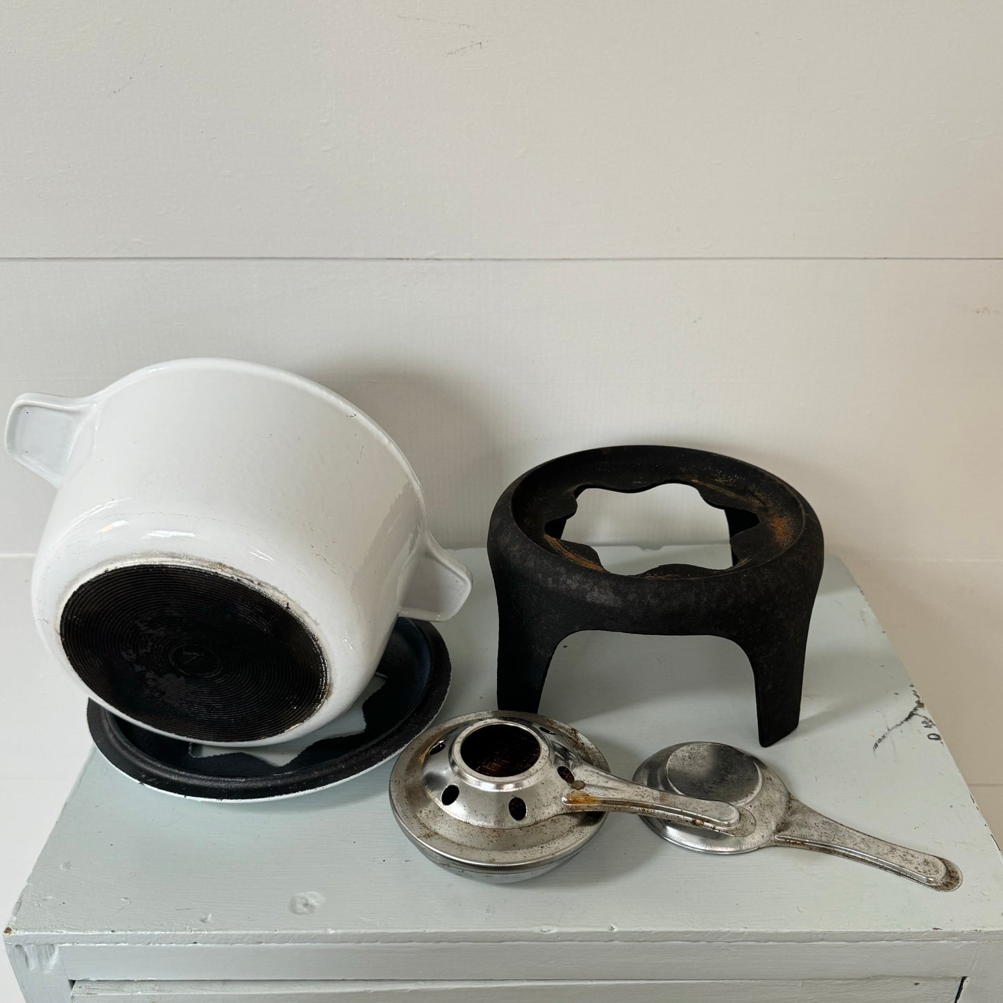 Vintage White Cast-iron Fondue