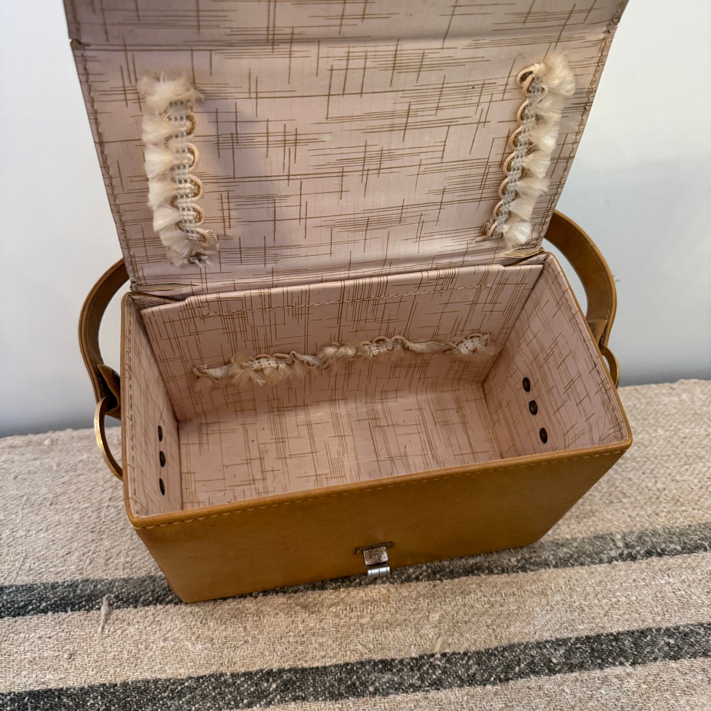 Mid-century Vanity Case - Tan