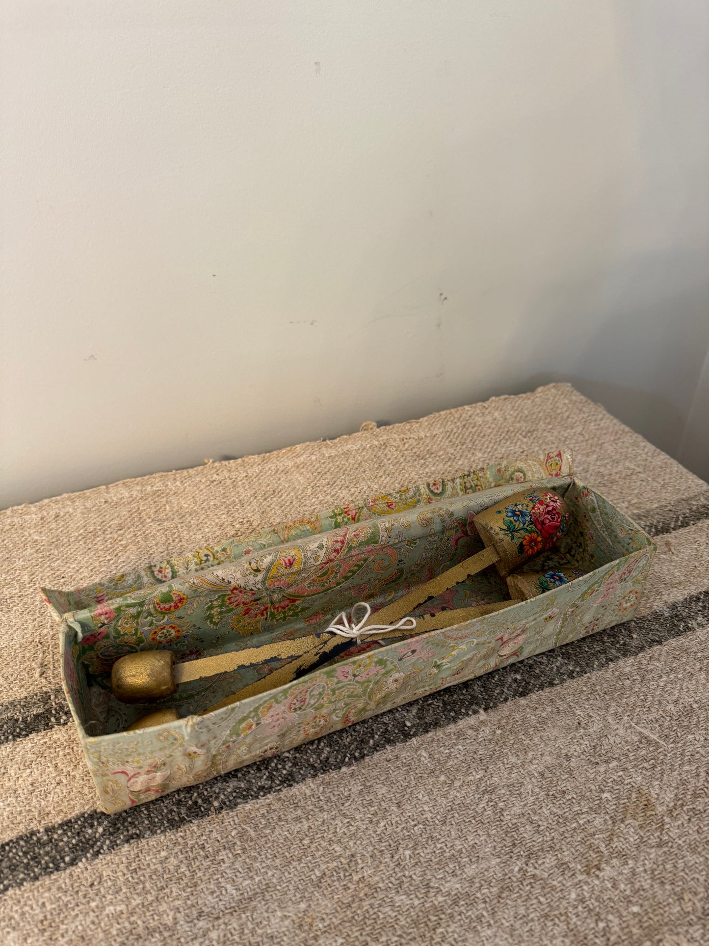 Vintage floral shoe tree and vintage box