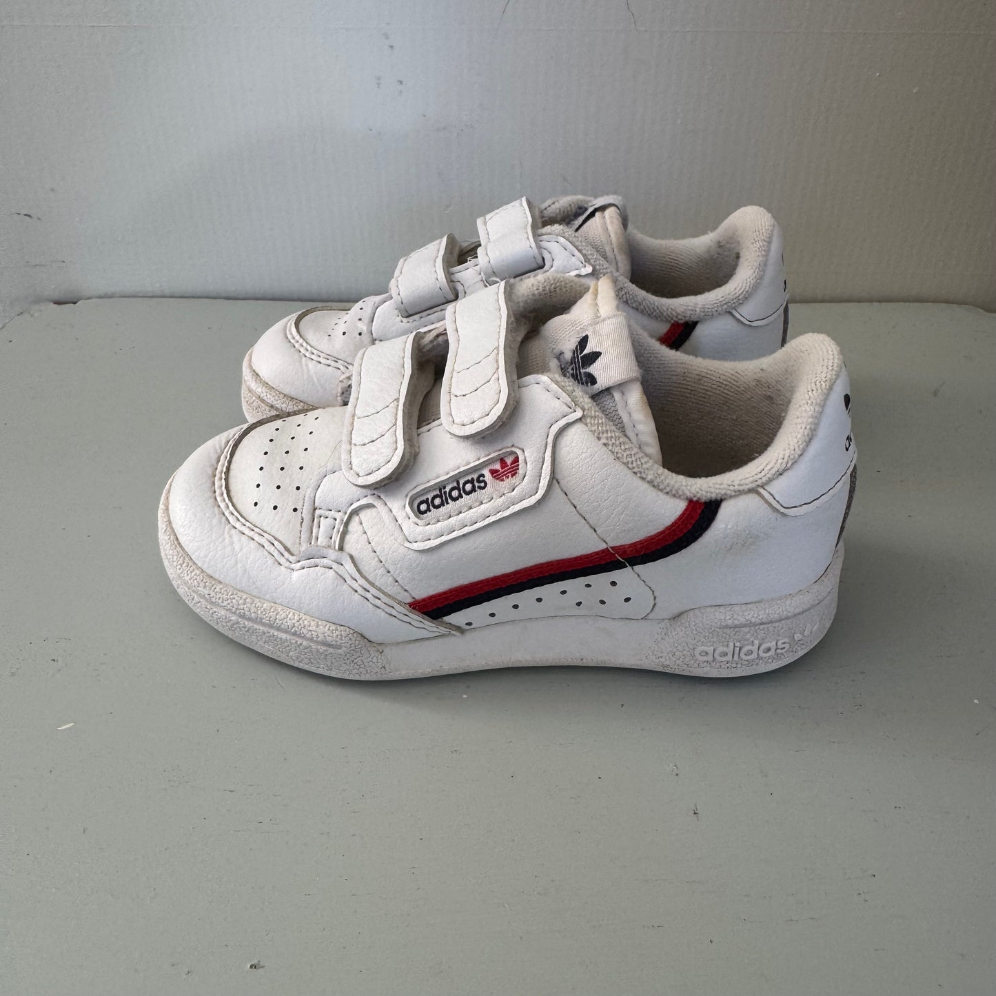 Adidas Shoes US7