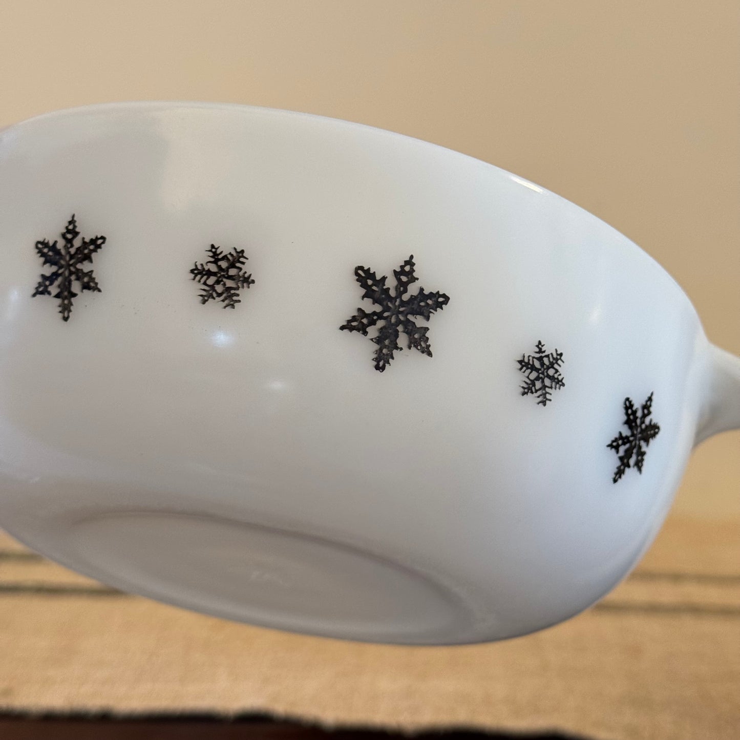Pyrex Snowflake Bowl