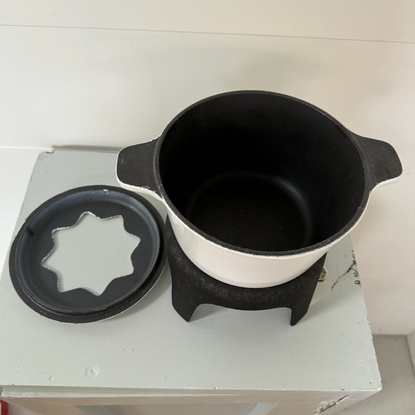Vintage White Cast-iron Fondue