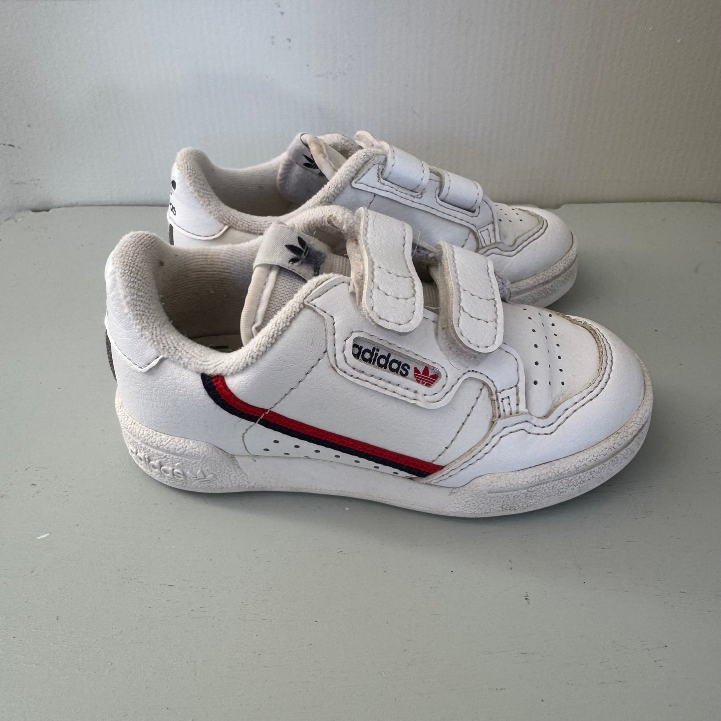 Adidas Shoes US7