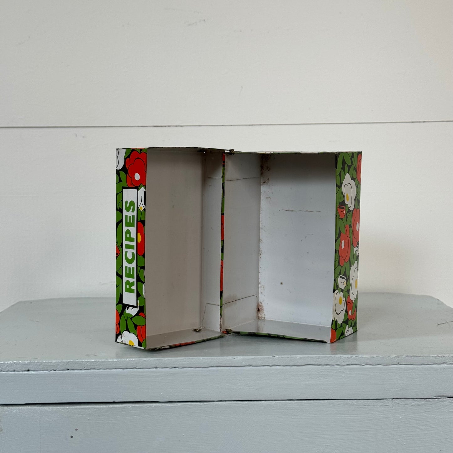 Retro Tin Recipe Holder