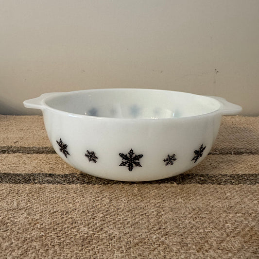 Pyrex Snowflake Bowl