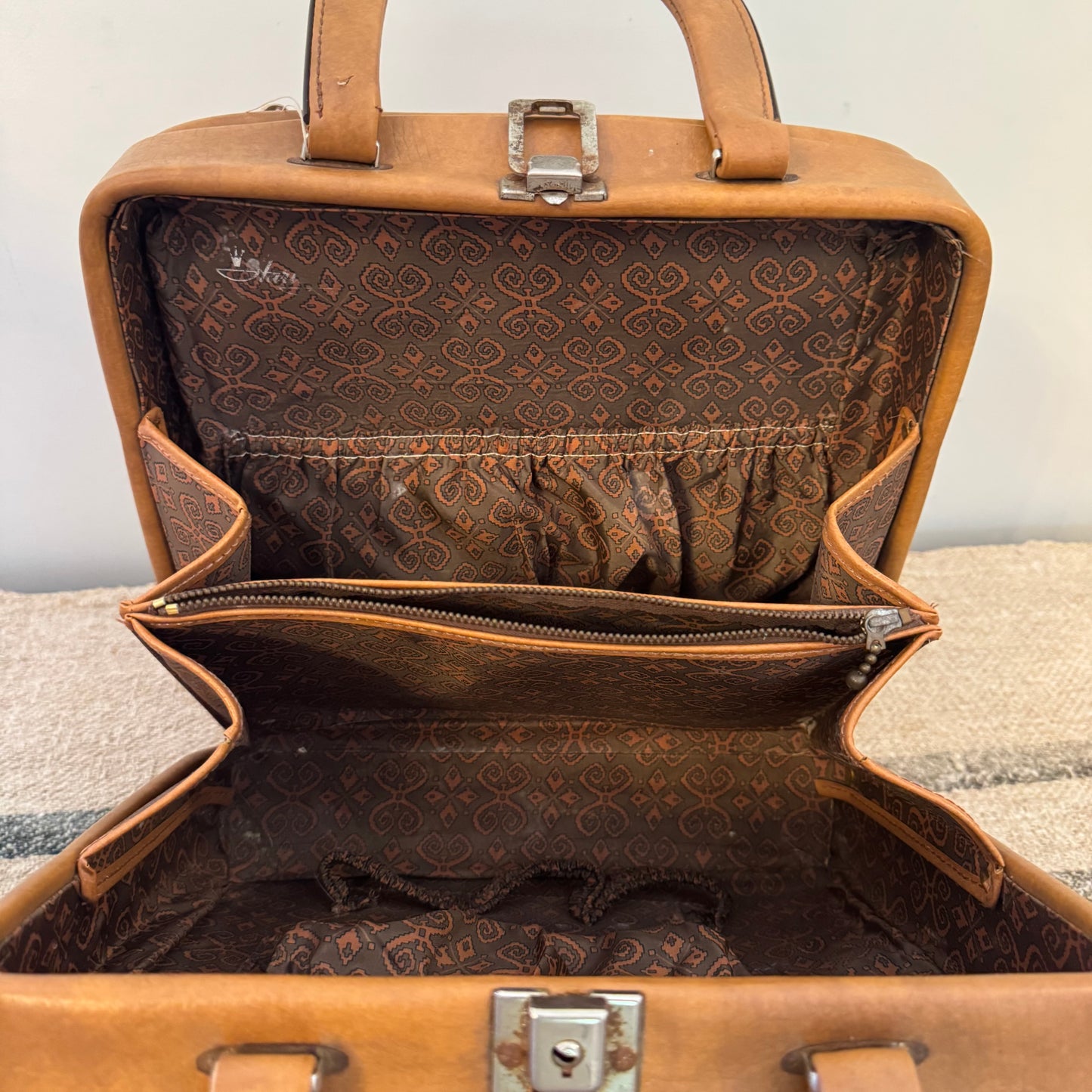 Mid-century Vanity Case - Brown