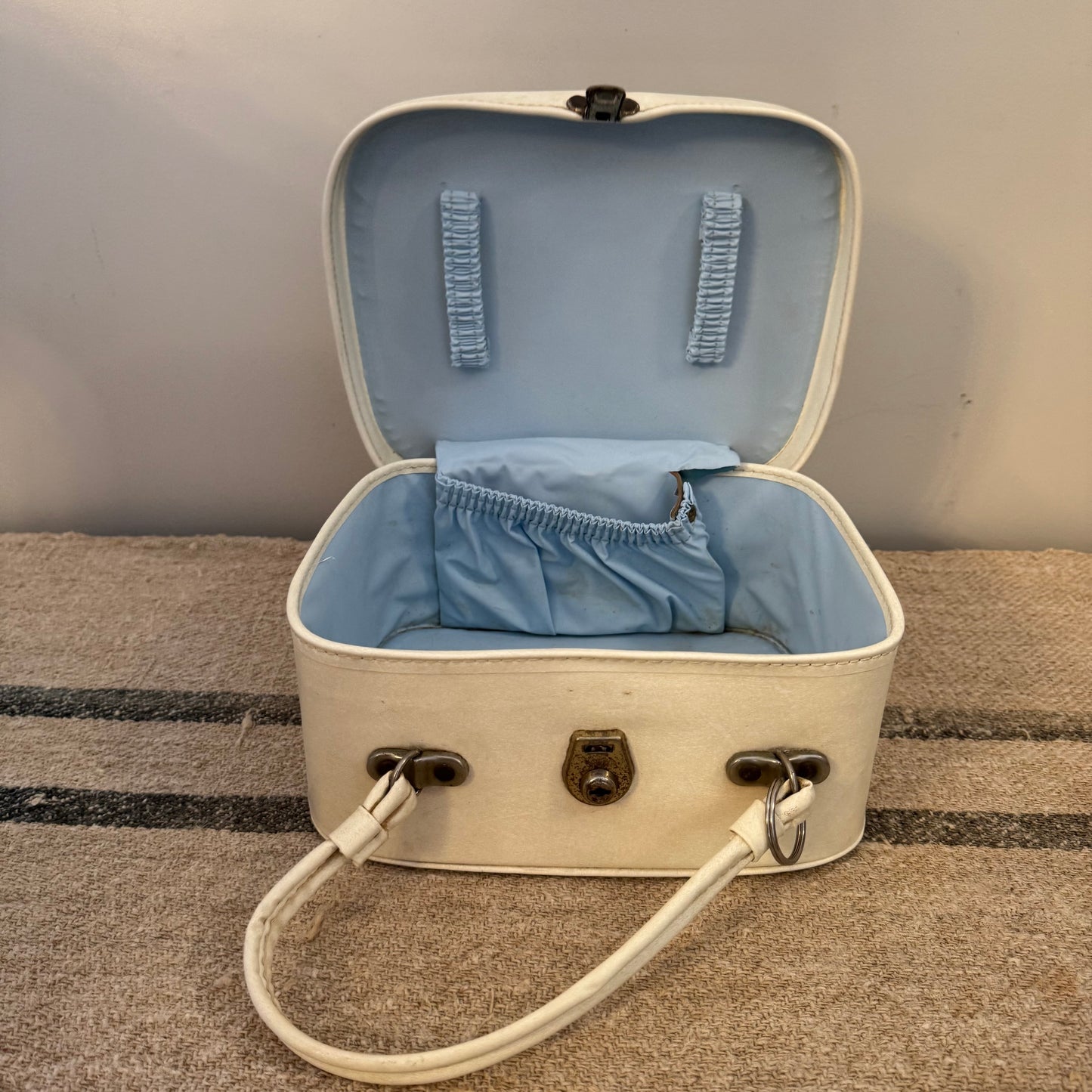Mid-century Vanity Case - White