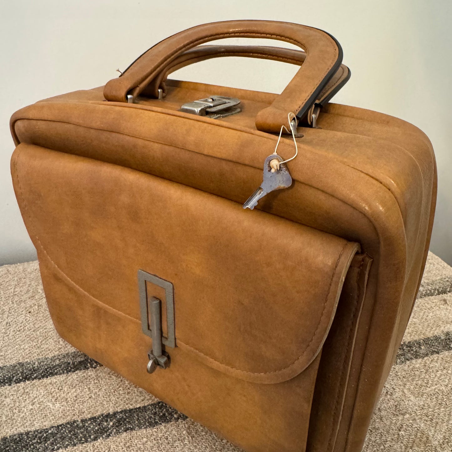 Mid-century Vanity Case - Brown