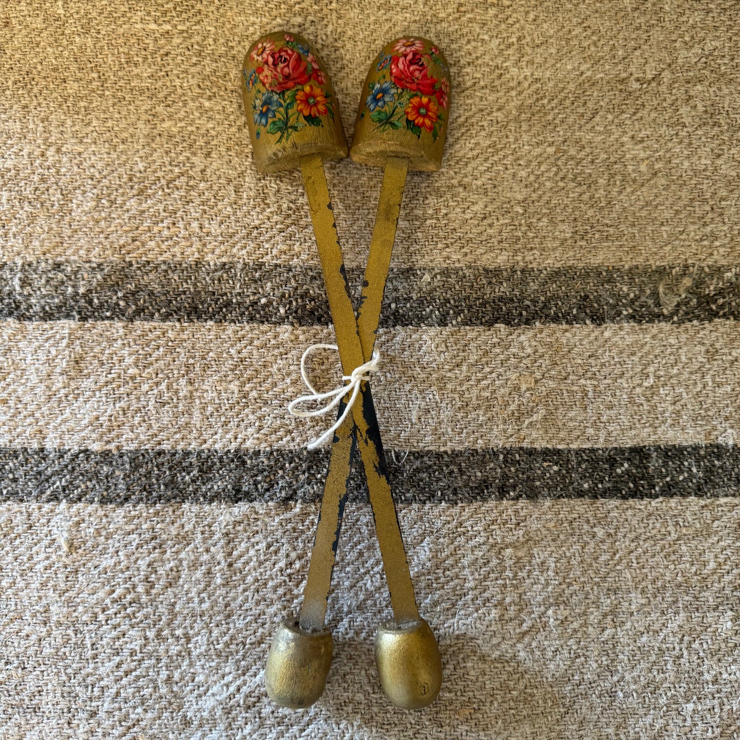 Vintage floral shoe tree and vintage box