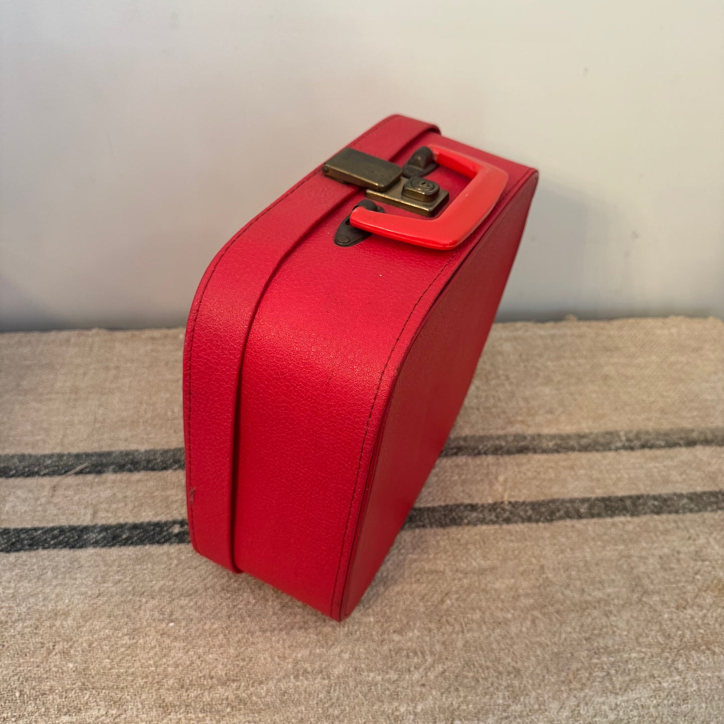 Mid-century Vanity Case - Red